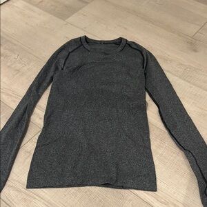 Gray Fitted Long Sleeve T-Shirt